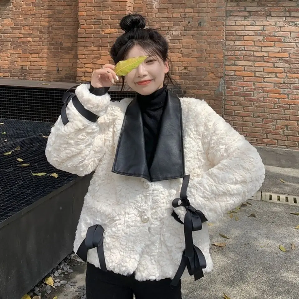 Autumn and winter coat new women's short Korean thickened coat fashion Lovely and beautiful women's
Autumn and winter coat new women's short Korean thickened coat fashion Lovely and beautiful women's