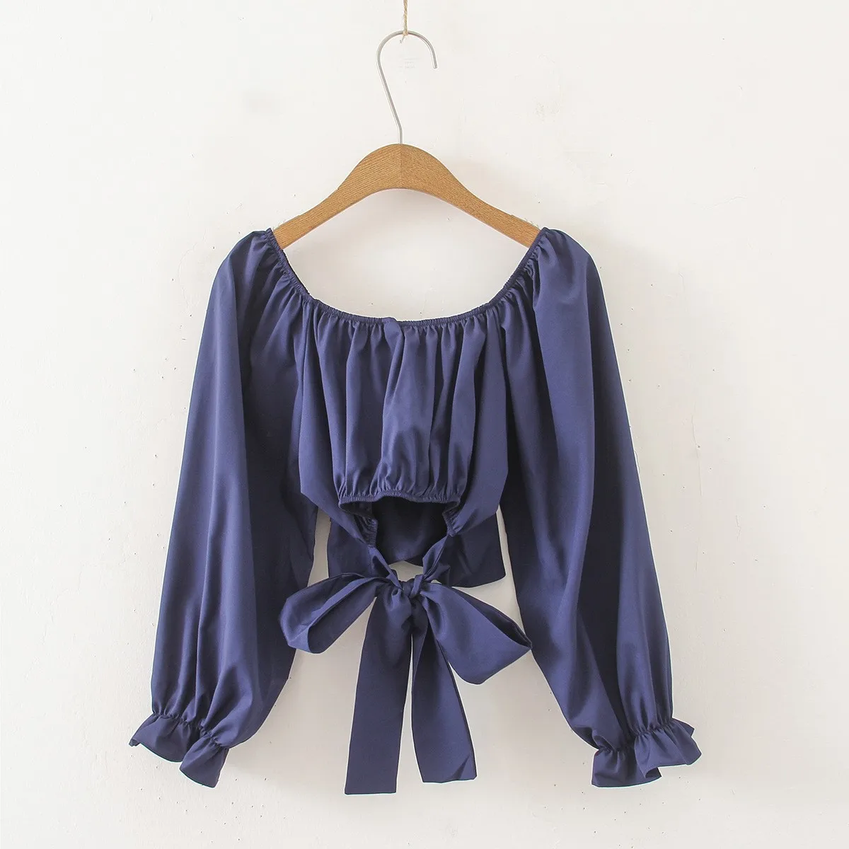 Spring And Autumn Fashion Casual Blouse Slim Sexy Temperament Square Collar Lotus Leaf Sleeve Short Shirt Women
Spring And Autumn Fashion Casual Blouse Slim Sexy Temperament Square Collar Lotus Leaf Sleeve Short Shirt Women