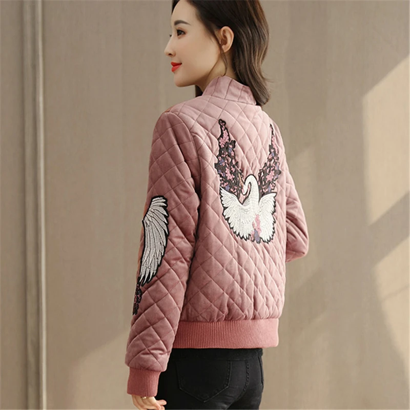 Autumn/Winter Padded jacket Women 2020 New Thick Parka Female Short gold velvet embroidery wings Coat Warm Fashion Top M360 
Autumn/Winter Padded jacket Women 2020 New Thick Parka Female Short gold velvet embroidery wings Coat Warm Fashion Top M360