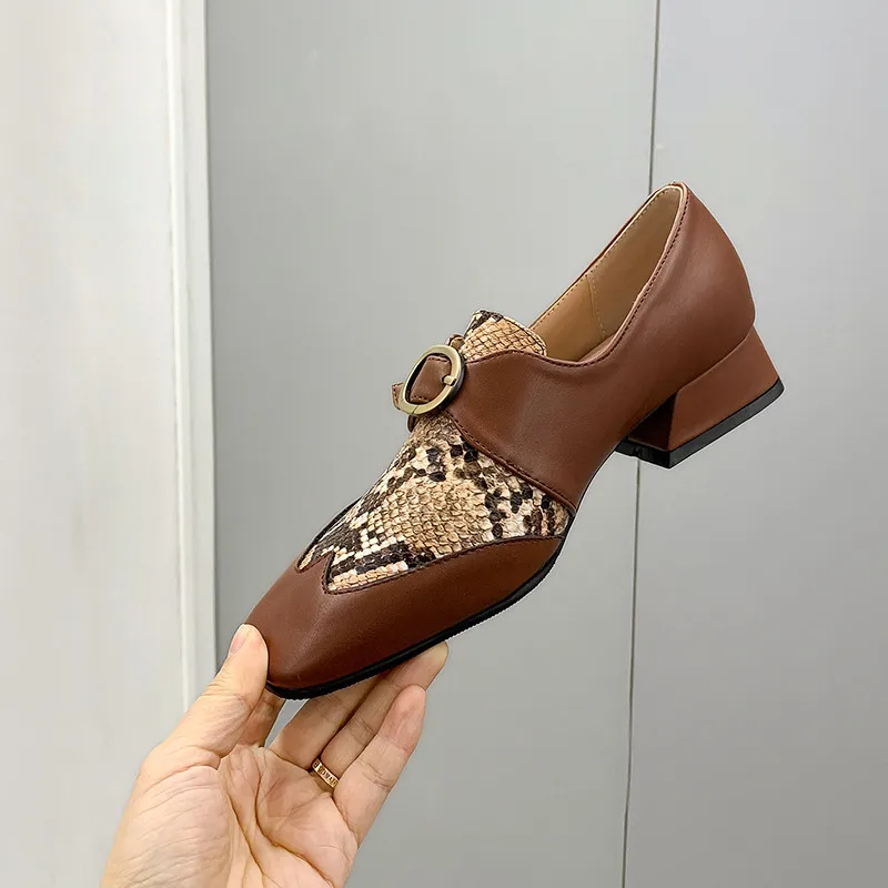 Hjwsfdcai Serpentine Pattern Fashion Women Leather Shoes Retro Style Buckle Strap Female Square Toe Loafers Shoes Mujer Footwear
Hjwsfdcai Serpentine Pattern Fashion Women Leather Shoes Retro Style Buckle Strap Female Square Toe Loafers Shoes Mujer Footwear