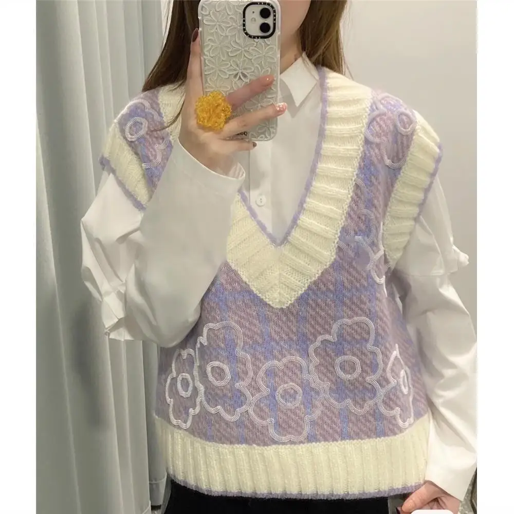 Korean Women's Knitted Vest Waistcoat Loose Short Autumn Winter Sleeveless Cute Little Flowers Fashion Oversize Sweater Pullover
Korean Women's Knitted Vest Waistcoat Loose Short Autumn Winter Sleeveless Cute Little Flowers Fashion Oversize Sweater Pullover