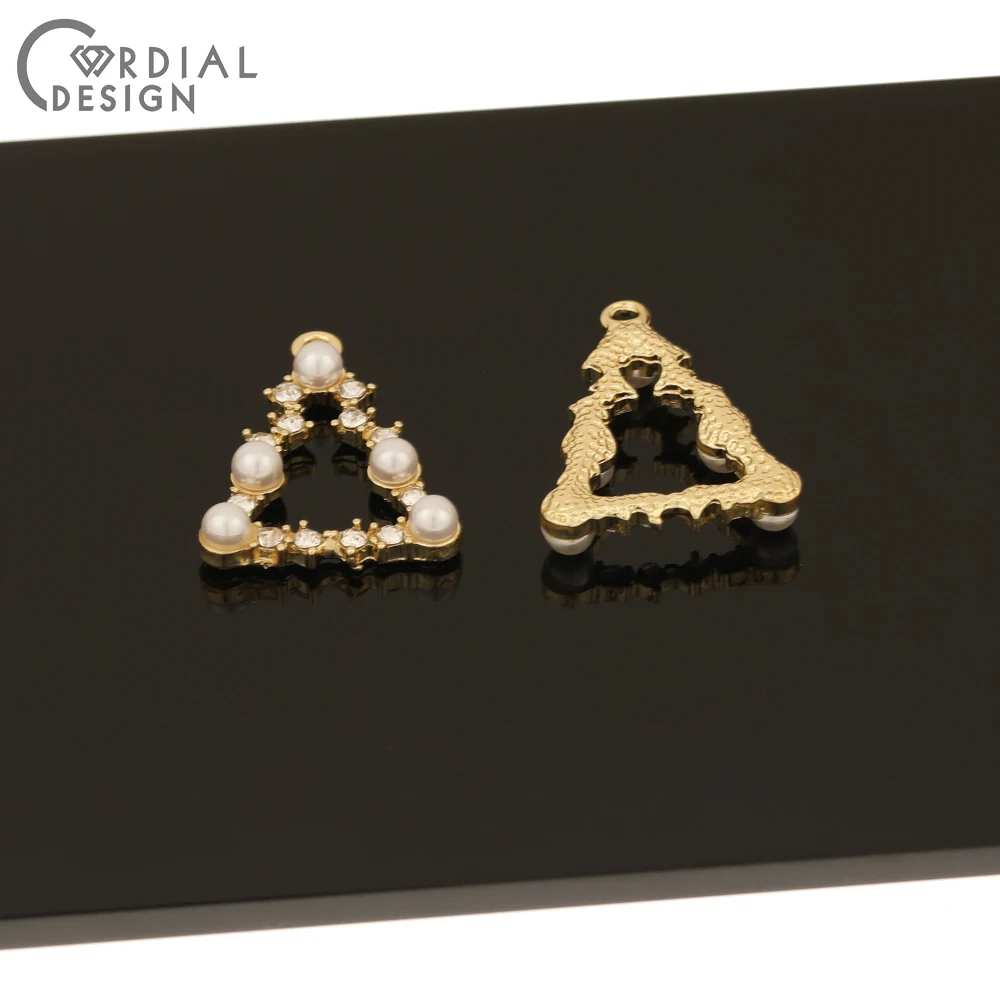 Cordial Design 100Pcs 20*25MM Jewelry Accessories/DIY Making/Rhinestone Charms/Triangle Shape/Earring Findings/Hand Made/Pendant