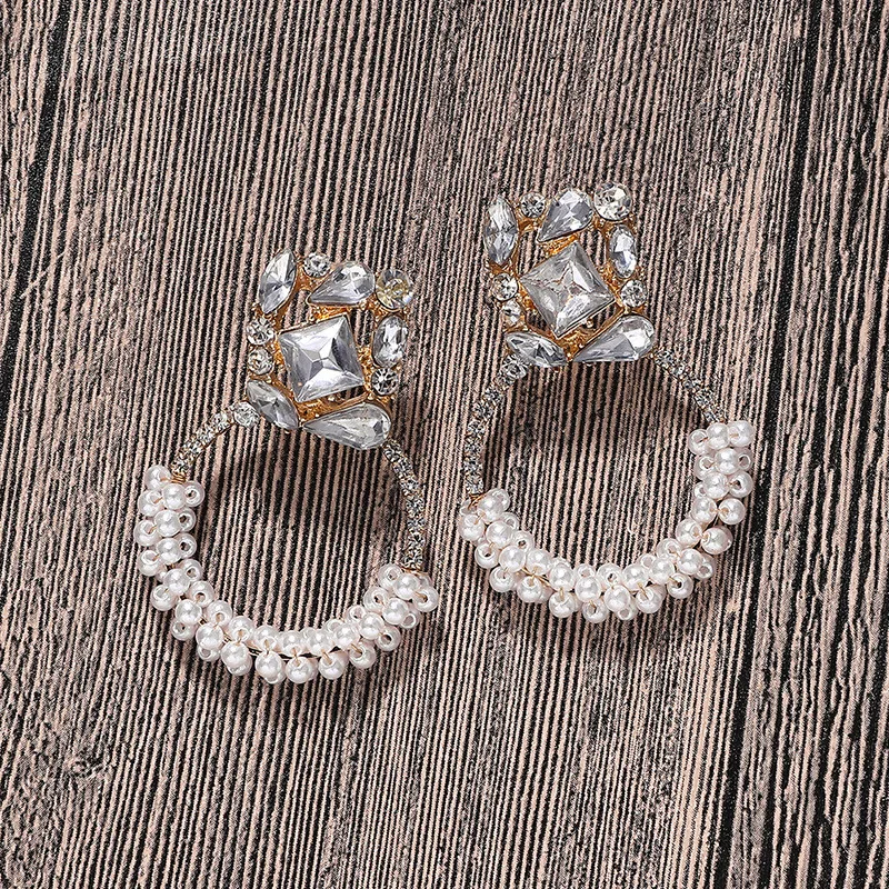 Statement Women Crystal Square Earrings Full Rhinestone Round Fresh Pearl White Color Earrings Female Wedding Party Jewelry
Statement Women Crystal Square Earrings Full Rhinestone Round Fresh Pearl White Color Earrings Female Wedding Party Jewelry