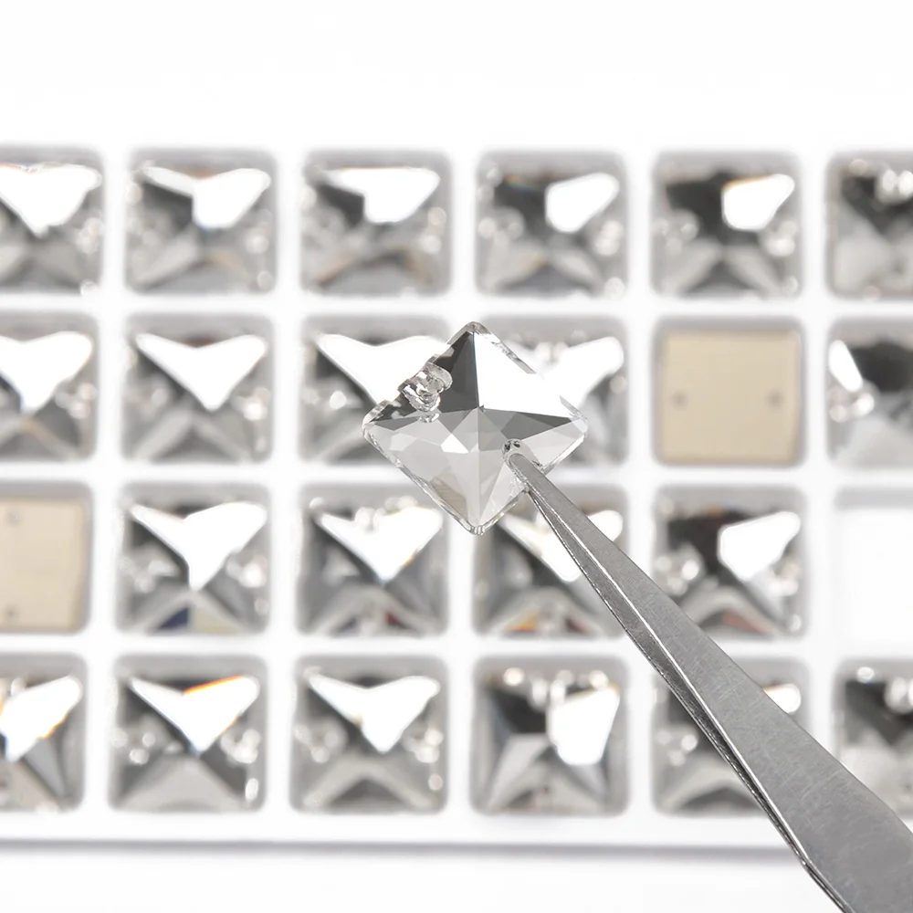 CTPA3bI Super Clear Sewing Rhinestones With 2 Holes Flatback DIY Needlework Glass Crystal Beads Stones For Gym Suit Decoration
CTPA3bI Super Clear Sewing Rhinestones With 2 Holes Flatback DIY Needlework Glass Crystal Beads Stones For Gym Suit Decoration