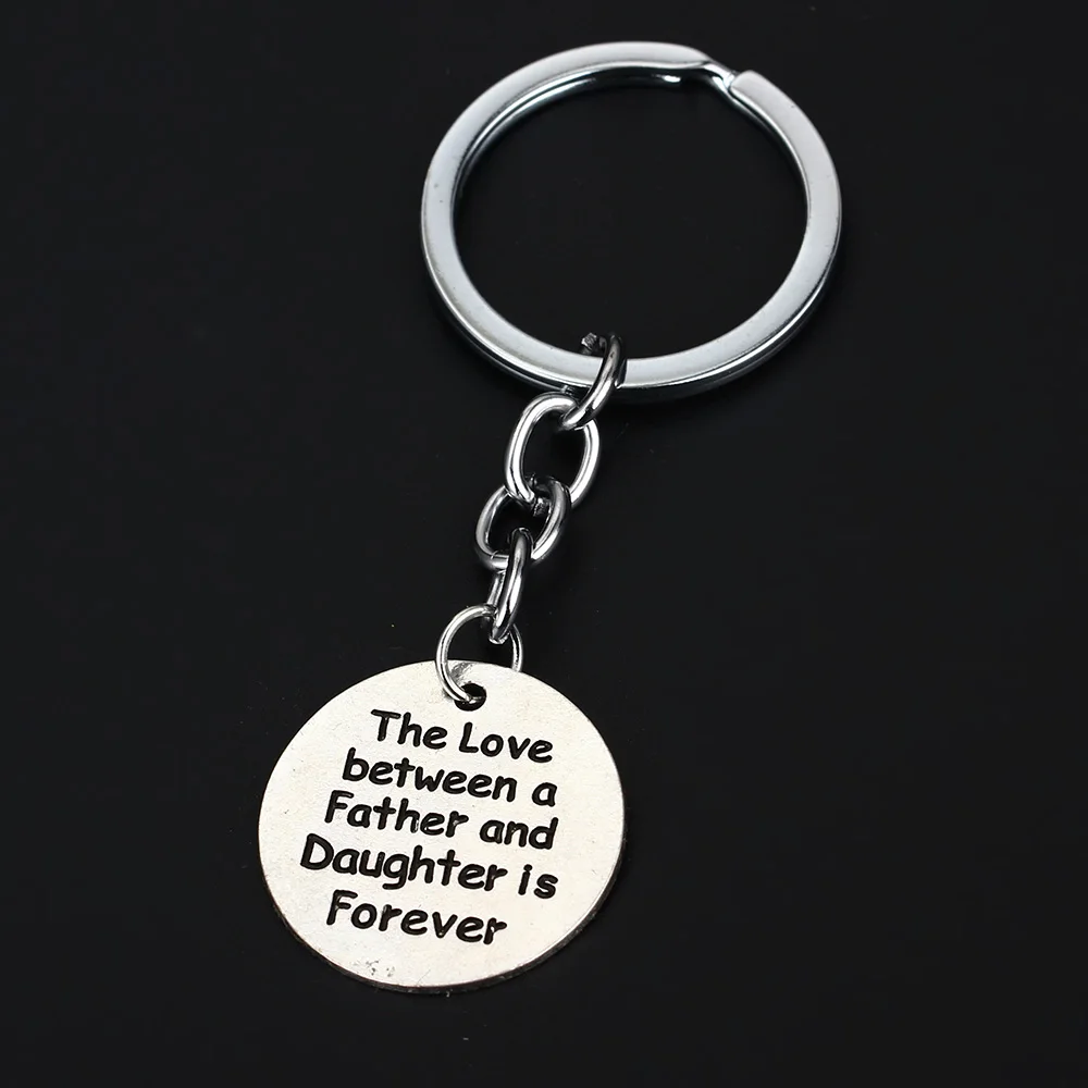 

12PC The Love Between A Father And Daughter Is Forever Keyrings Round Pendant Keychains Family Dad Daddy Father's Day Gifts Hot