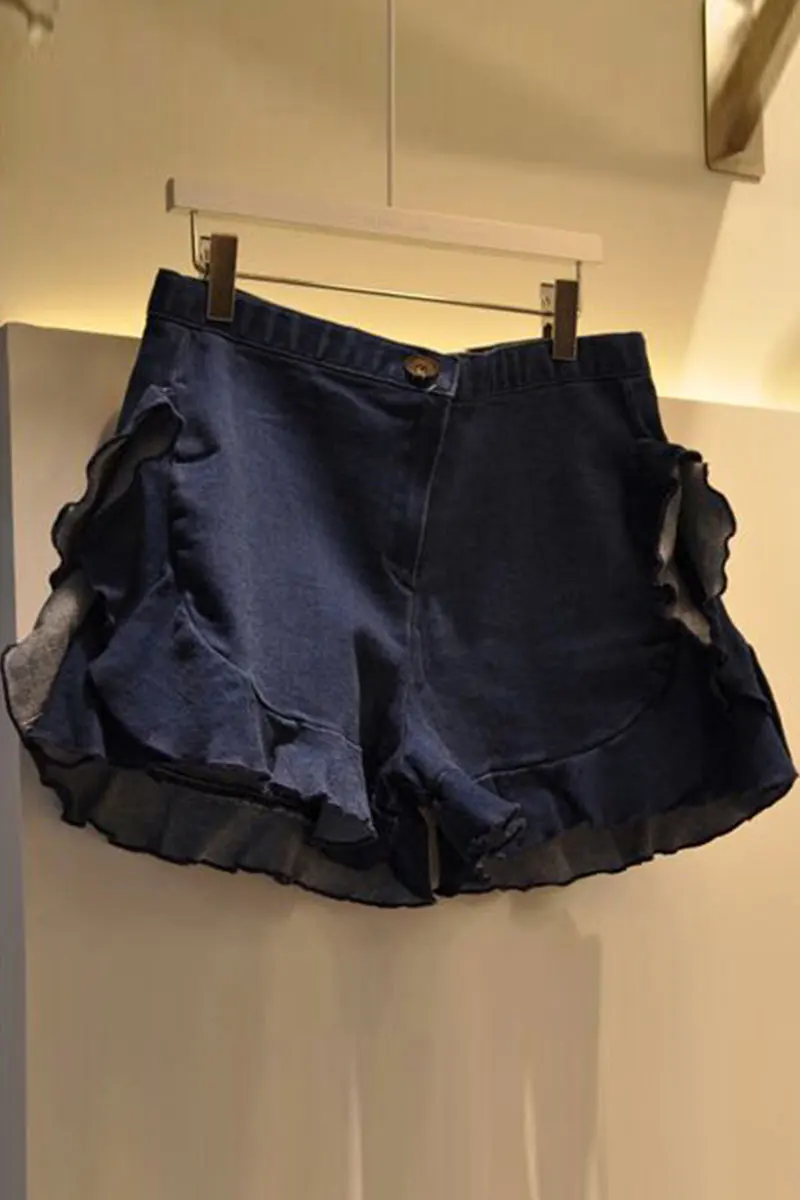 2021 summer new fashion ruffled stretch shorts women all-match wide-leg pants elastic hot pants
2021 summer new fashion ruffled stretch shorts women all-match wide-leg pants elastic hot pants