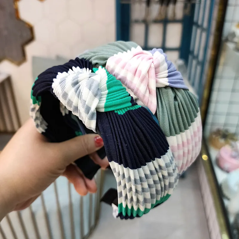 New Fashion Hair Accessories For Women Wide Side Striped Crumple Hairband Big Knot Headband Adult Fresh Casual Hair Accessories
New Fashion Hair Accessories For Women Wide Side Striped Crumple Hairband Big Knot Headband Adult Fresh Casual Hair Accessories