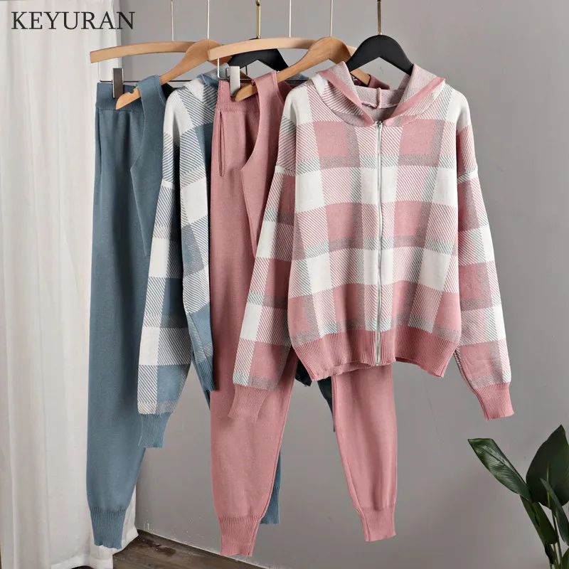 Knitted 3 Piece Sets Women's Tracksuits Winter Zipper Hooded Cardigan Sweaters + Tank Top + Knit Harem Pants Sport Suits Outfits
Knitted 3 Piece Sets Women's Tracksuits Winter Zipper Hooded Cardigan Sweaters + Tank Top + Knit Harem Pants Sport Suits Outfits