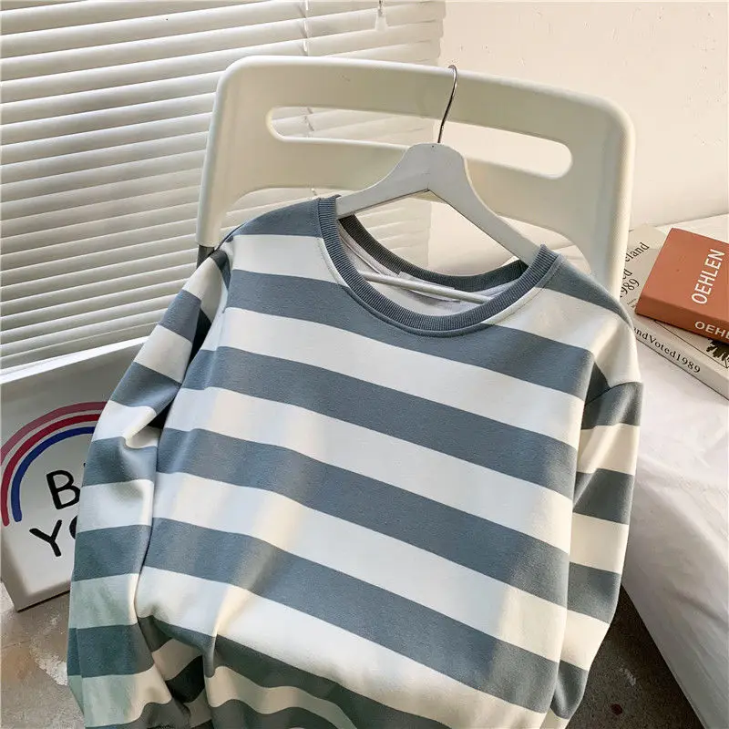 2021 Spring Cotton Hoodie Men's Fashion Casual O-neck Sweatshirt Men Streetwear Korean Loose Hip-hop Pullover Hoodies Mens Hoody
2021 Spring Cotton Hoodie Men's Fashion Casual O-neck Sweatshirt Men Streetwear Korean Loose Hip-hop Pullover Hoodies Mens Hoody