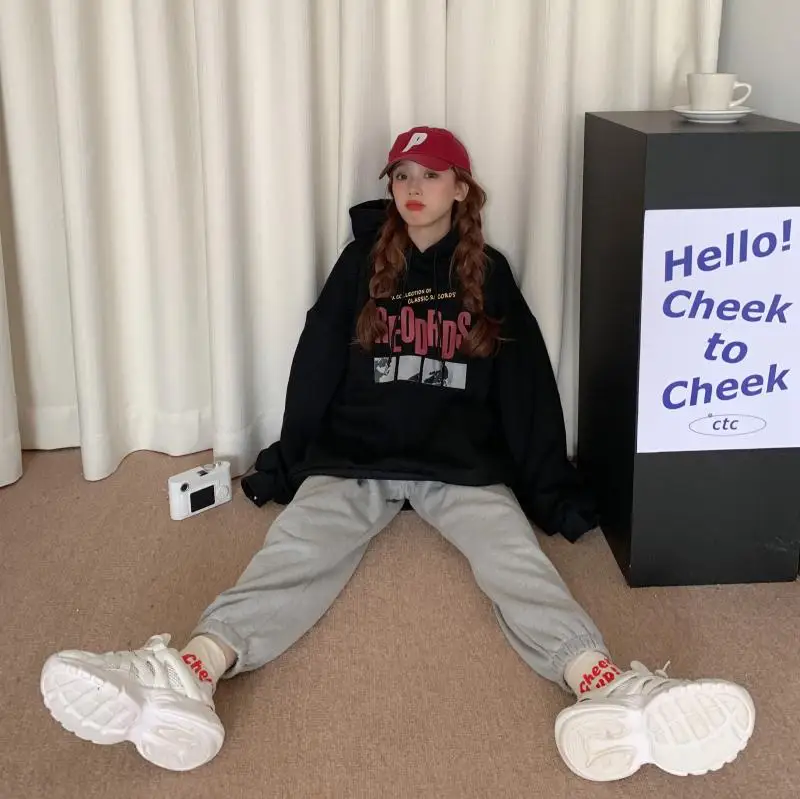 YTX326 2021 new loose mid-length BF wind letter hooded popular long-sleeved Sweatshirts women
YTX326 2021 new loose mid-length BF wind letter hooded popular long-sleeved Sweatshirts women