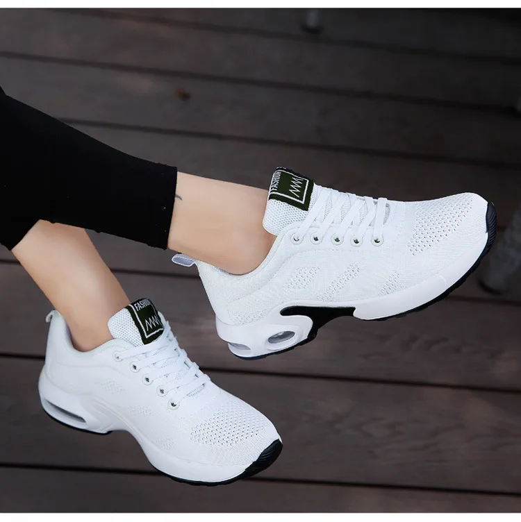 Mazefeng Brand Women Casual Shoes Fashion Breathable Walking Mesh Flat Shoes Sneakers Women 2021 Gym Vulcanized Tenis Feminino
Mazefeng Brand Women Casual Shoes Fashion Breathable Walking Mesh Flat Shoes Sneakers Women 2021 Gym Vulcanized Tenis Feminino