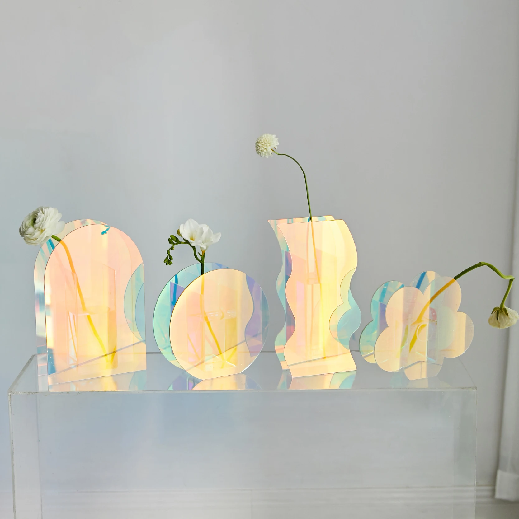 Rainbow Color Acrylic Vases Floral Container Decorative Shop Design Wedding Party Home Office Decoration
Rainbow Color Acrylic Vases Floral Container Decorative Shop Design Wedding Party Home Office Decoration