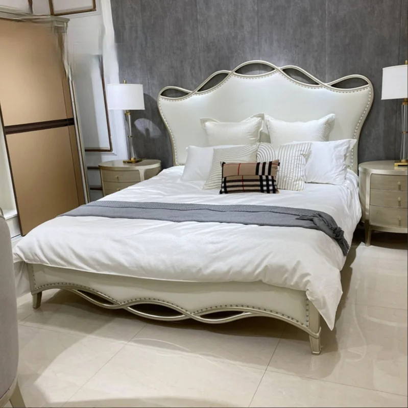 Solid wood bed 1.8m double bed champagne-colored master bedroom furniture 1.5m princess bed
Solid wood bed 1.8m double bed champagne-colored master bedroom furniture 1.5m princess bed