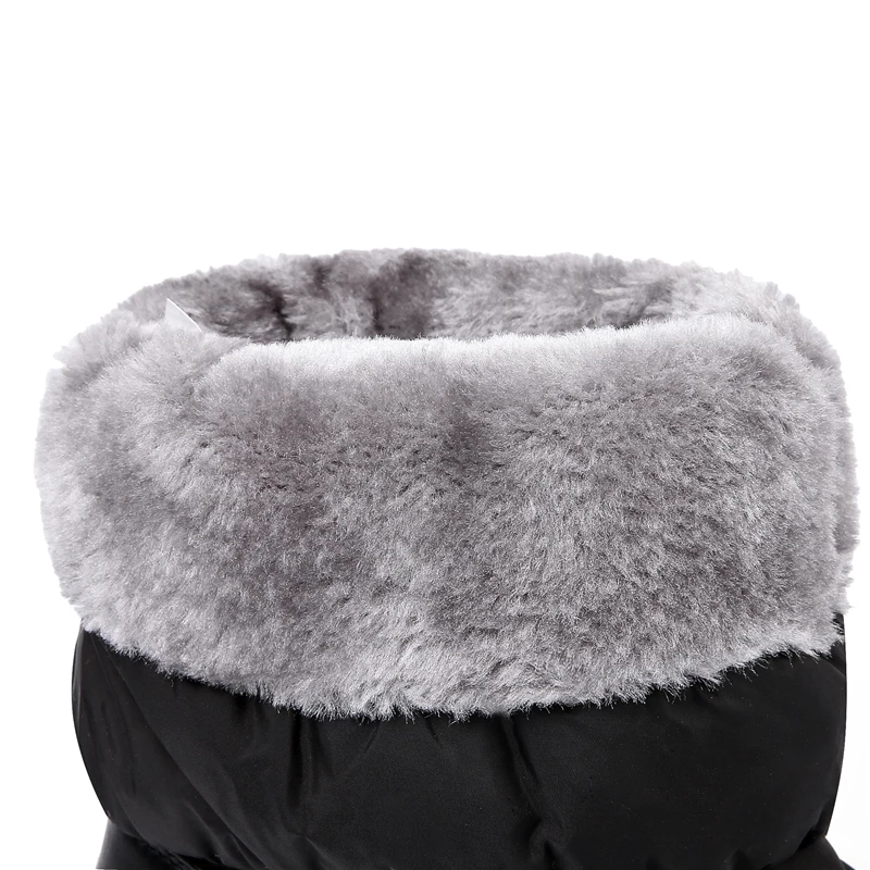 Women's Shoes
Women's Shoes