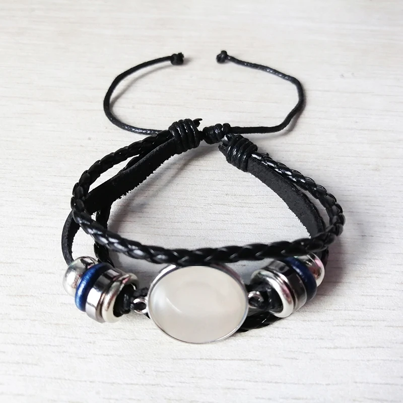 Fashion punk style time gem Glass Bracelet rope chain Dragon Bracelet Festival gift father couple family love 2021 new jewelry
Fashion punk style time gem Glass Bracelet rope chain Dragon Bracelet Festival gift father couple family love 2021 new jewelry