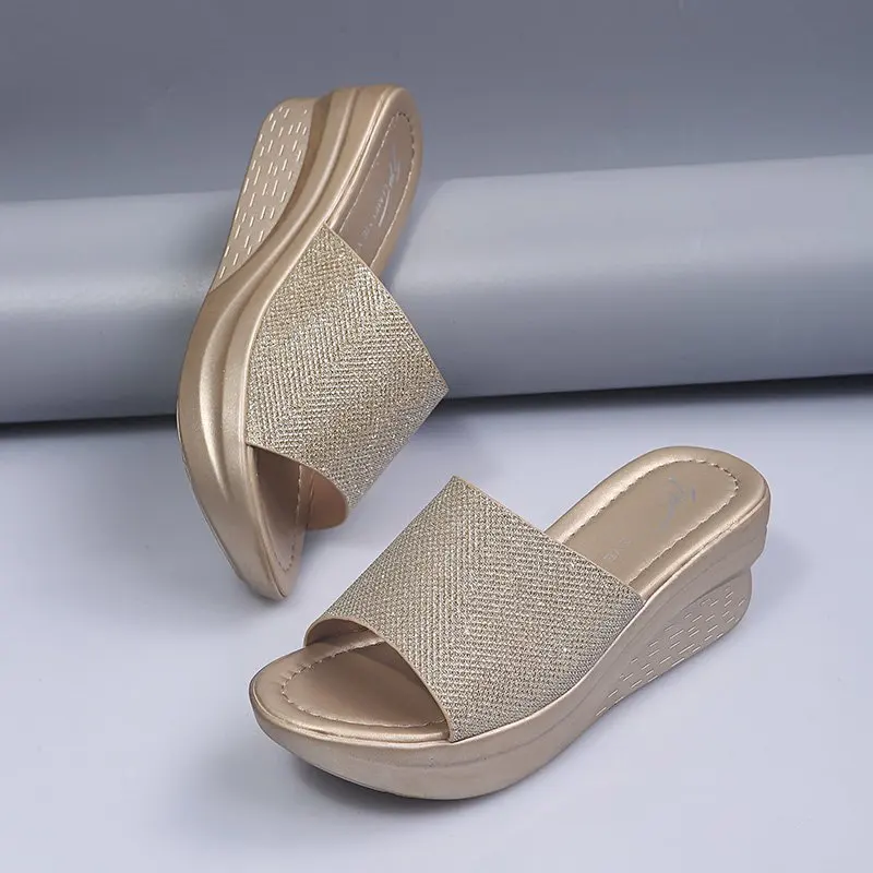 New 2020 Comfort Platform Wedge Heels 5CM Slippers Pu Leather Summer Open Toe Outdoor Elegant Bling Slides Heightening Shoes
New 2020 Comfort Platform Wedge Heels 5CM Slippers Pu Leather Summer Open Toe Outdoor Elegant Bling Slides Heightening Shoes