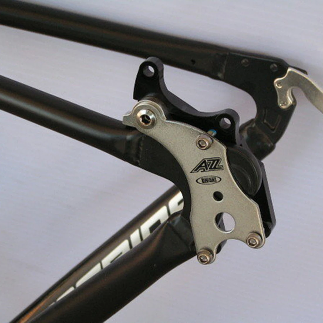 Bicycle Disc Brake Modification Bracket Frame Adapter Disc Brake Holder Mountain Bike Converter V Brake Rack Cycling Accessories
Bicycle Disc Brake Modification Bracket Frame Adapter Disc Brake Holder Mountain Bike Converter V Brake Rack Cycling Accessories