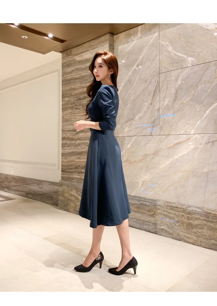 Navy Blue 3/4 Sleeves Ladies Dresses Women 2020 Spring Summer Belt Design Vintage A-line Casual Dress Elegent Party Vestidos
Navy Blue 3/4 Sleeves Ladies Dresses Women 2020 Spring Summer Belt Design Vintage A-line Casual Dress Elegent Party Vestidos