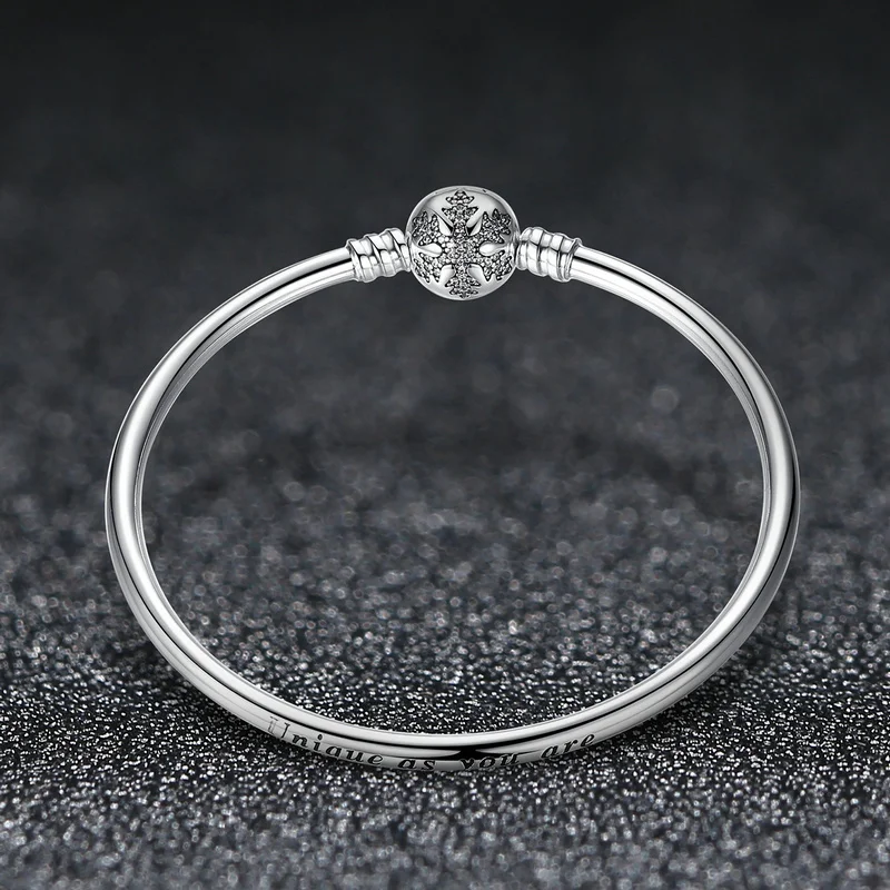 Pandach Authentic 925 Sterling Silver Engrave Snowflake Clasp Unique as you are Snake Chain Bracelet & Bangle DIY Jewelry 915
Pandach Authentic 925 Sterling Silver Engrave Snowflake Clasp Unique as you are Snake Chain Bracelet & Bangle DIY Jewelry 915