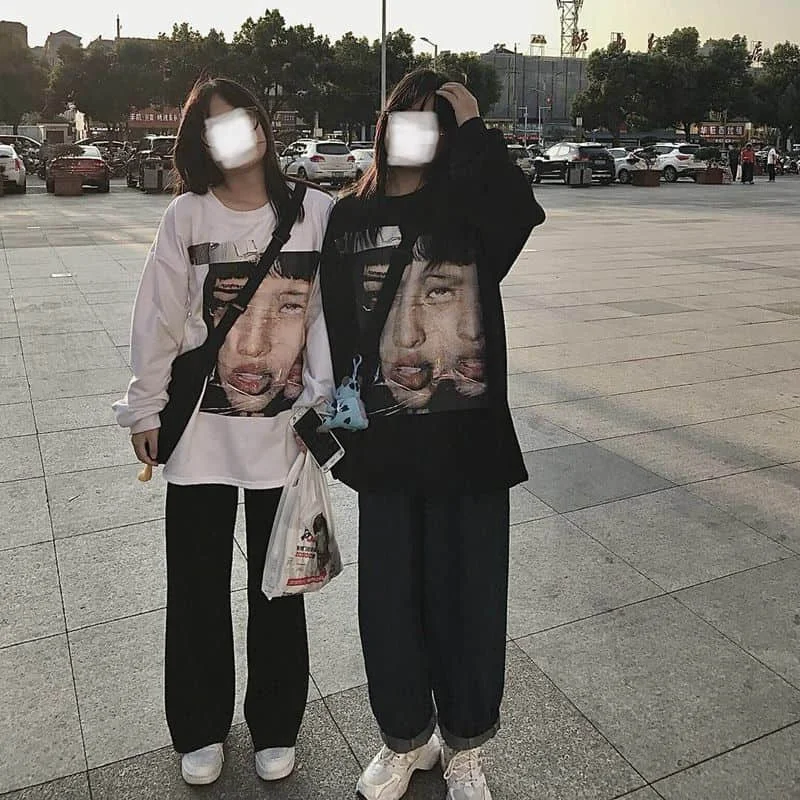 Men's and women's T-shirts autumn Korean print hip hop retro middle long student long sleeve shirt Harajuku fashion tops
Men's and women's T-shirts autumn Korean print hip hop retro middle long student long sleeve shirt Harajuku fashion tops