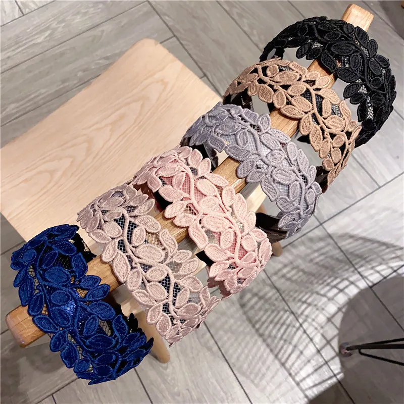 Embroidery Petal Flower Wide Headbands For Women Hair Accessories Scrunchies Hairbands Bows Hairband Headband For Girls
Embroidery Petal Flower Wide Headbands For Women Hair Accessories Scrunchies Hairbands Bows Hairband Headband For Girls
