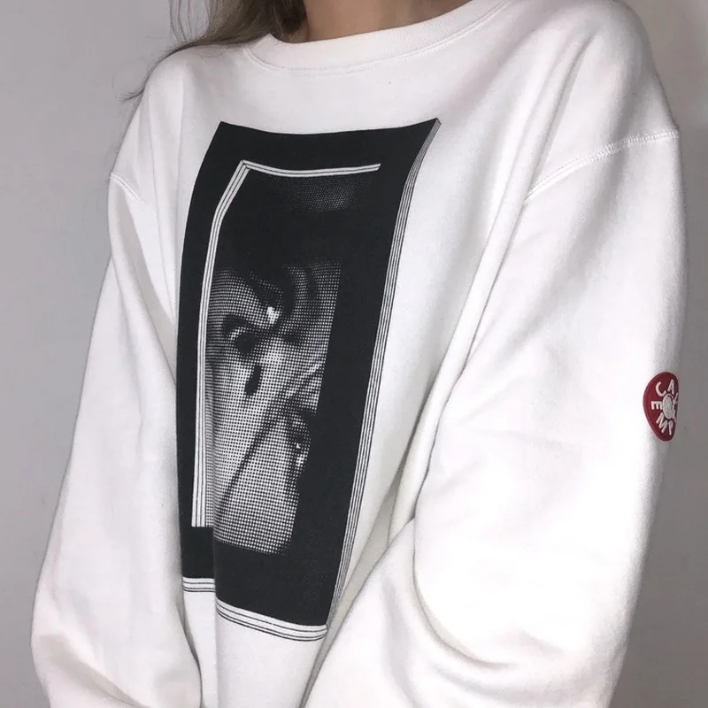 Top Quality Vintage CAVEMPT C.E Fashion Crewneck Men 1:1 Crewneck Face Print Sweatshirts Cav Empt Woman Hoodies Men Clothing
Top Quality Vintage CAVEMPT C.E Fashion Crewneck Men 1:1 Crewneck Face Print Sweatshirts Cav Empt Woman Hoodies Men Clothing
