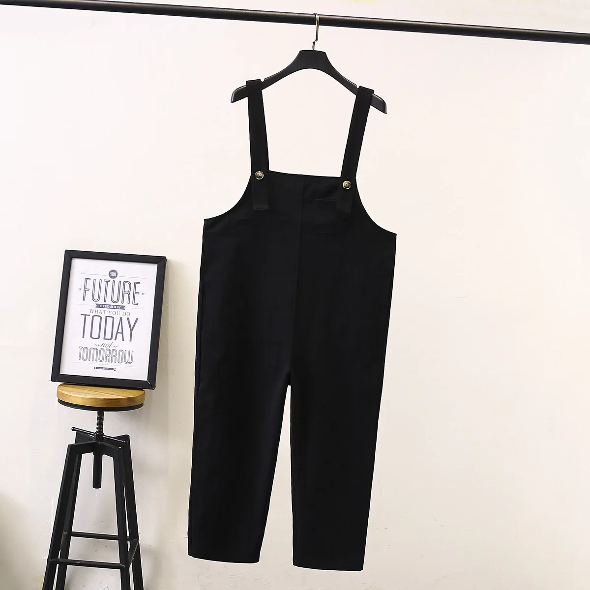 Spring Sexy Women Summer Army Green Jumpsuit Loose Cotton Rompers Girls Spaghetti Strap Suspender Casual Plus Size 4xl Playsuit
Spring Sexy Women Summer Army Green Jumpsuit Loose Cotton Rompers Girls Spaghetti Strap Suspender Casual Plus Size 4xl Playsuit