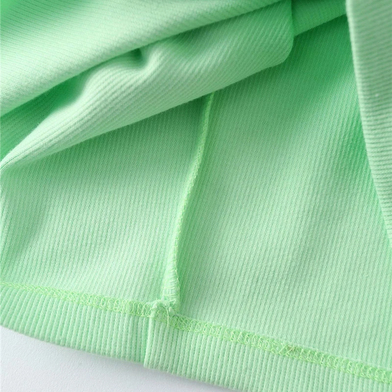 2020 women cartoon print green short sleeve tee tops female fashion embroidery dinosaur print short t-shirt femme
2020 women cartoon print green short sleeve tee tops female fashion embroidery dinosaur print short t-shirt femme