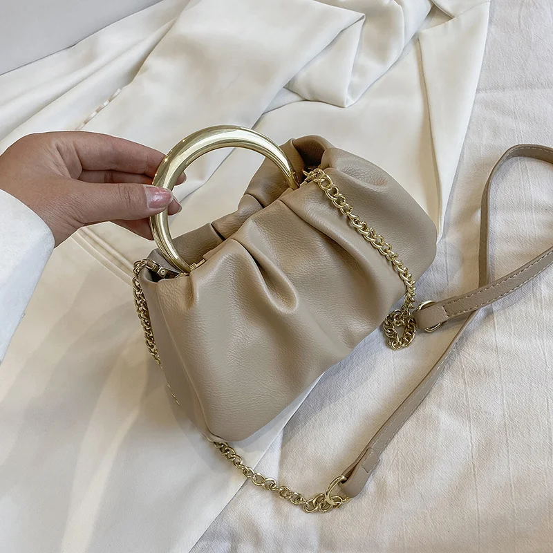Brand Designer Bag Women's Summer 2021 New Fashion Portable Pleated Cloud Bag Chain Messenger Crossbody Bag Female Handbag Ins 
Brand Designer Bag Women's Summer 2021 New Fashion Portable Pleated Cloud Bag Chain Messenger Crossbody Bag Female Handbag Ins