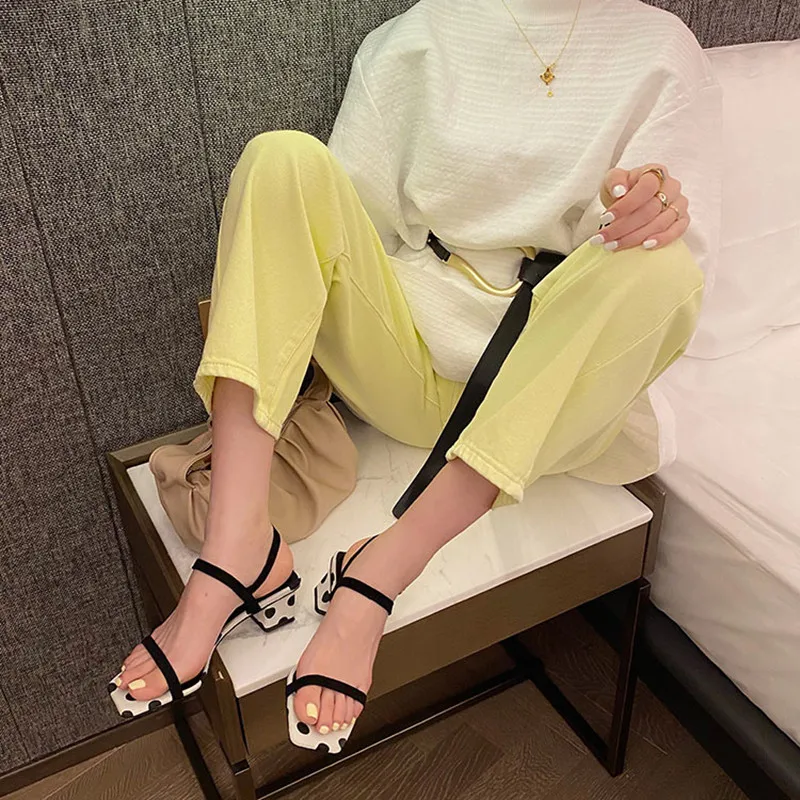 2021 Fashion Ankle Strap Heels Women Sandals Spring Summer Shoes Woman Open Square Toe Chunky Female High Heels Sandals Ladies
2021 Fashion Ankle Strap Heels Women Sandals Spring Summer Shoes Woman Open Square Toe Chunky Female High Heels Sandals Ladies
