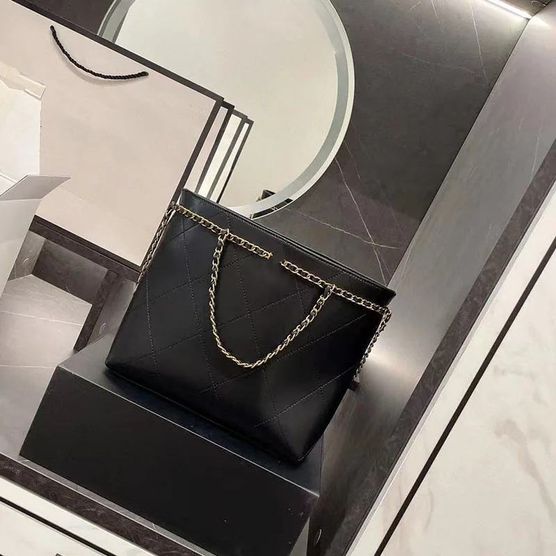2021 New women's bag Female Shoulder bag Large Capacity Zipper shoulder bag chain bag diamond lattice handbag crossbody bag
2021 New women's bag Female Shoulder bag Large Capacity Zipper shoulder bag chain bag diamond lattice handbag crossbody bag