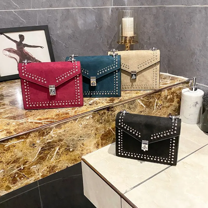 Scrub Leather Brand Designer Crossbody Bag For Women 2021 Luxury Chains Rivet Shoulder Bag Female Fashion Small Handbags Purses
Scrub Leather Brand Designer Crossbody Bag For Women 2021 Luxury Chains Rivet Shoulder Bag Female Fashion Small Handbags Purses