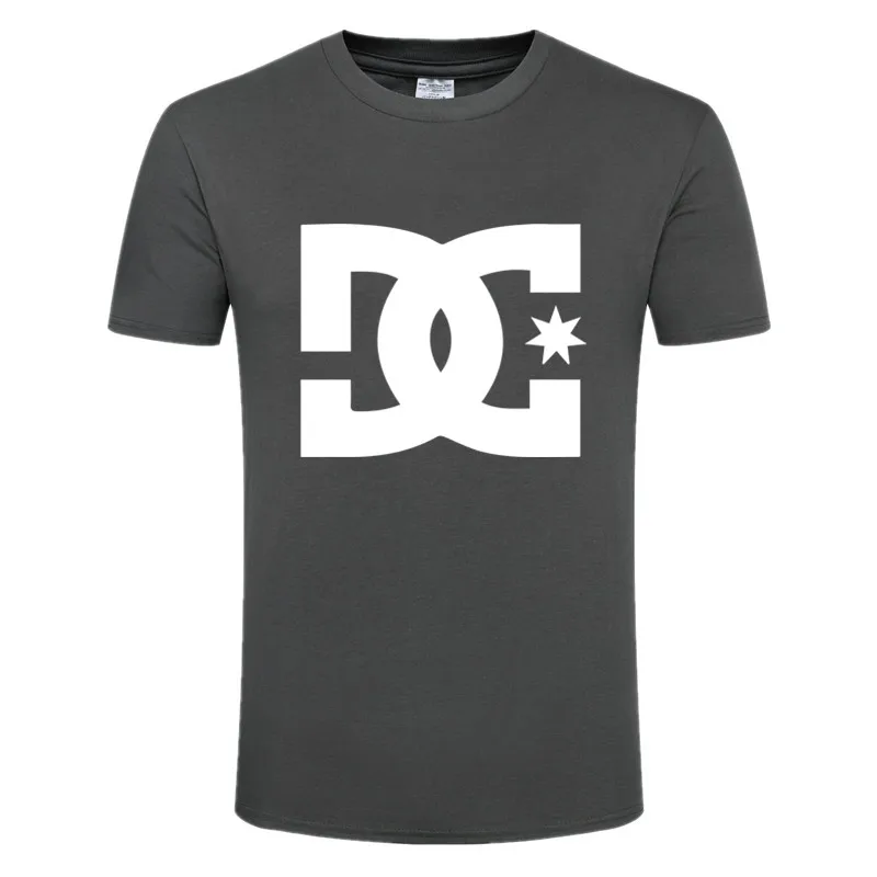 New Solid color T Shirt Mens Black And White 100% cotton T-shirts Summer Skateboard Tee Boy Skate Tshirt Tops 637
New Solid color T Shirt Mens Black And White 100% cotton T-shirts Summer Skateboard Tee Boy Skate Tshirt Tops 637