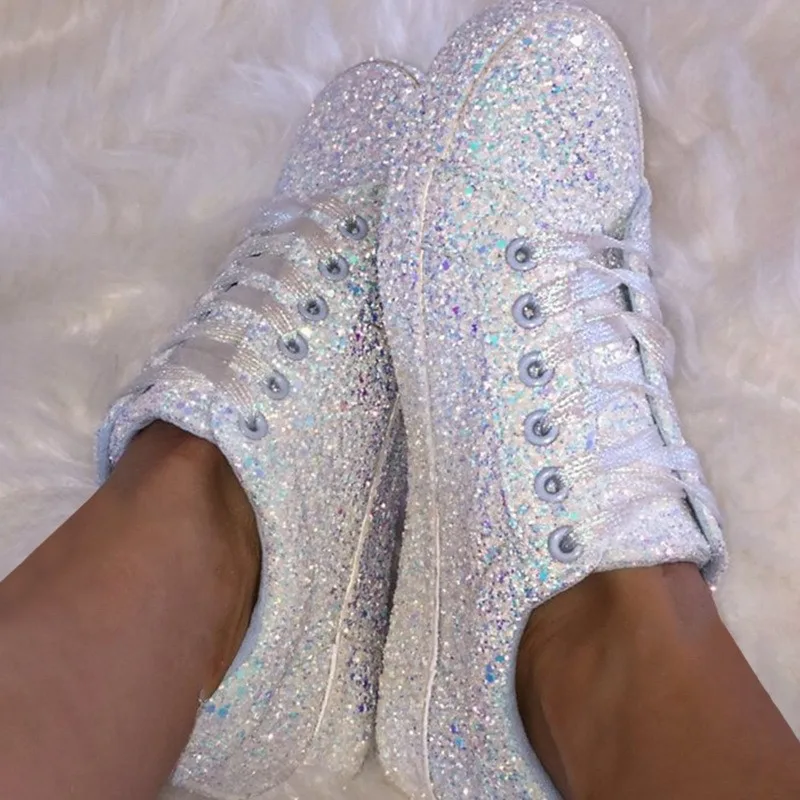 Кроссовки женские на шнуровке, плоская Вулканизированная подошва, блестящие, Повседневная модная обувь на платформе, стразы, осень
Кроссовки женские на шнуровке, плоская Вулканизированная подошва, блестящие, Повседневная модная обувь на платформе, стразы, осень