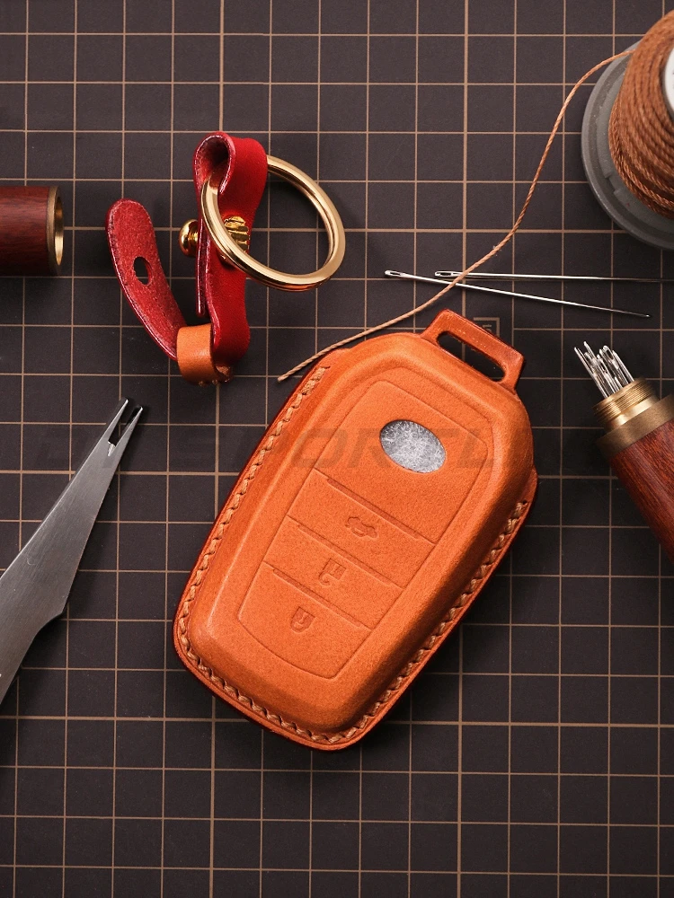 Hand Stitched Vegetable Leather Car Key Case for coro-lla Handmade Vintage Leather car key case for toyo-ta pra-do high-lander
Hand Stitched Vegetable Leather Car Key Case for coro-lla Handmade Vintage Leather car key case for toyo-ta pra-do high-lander