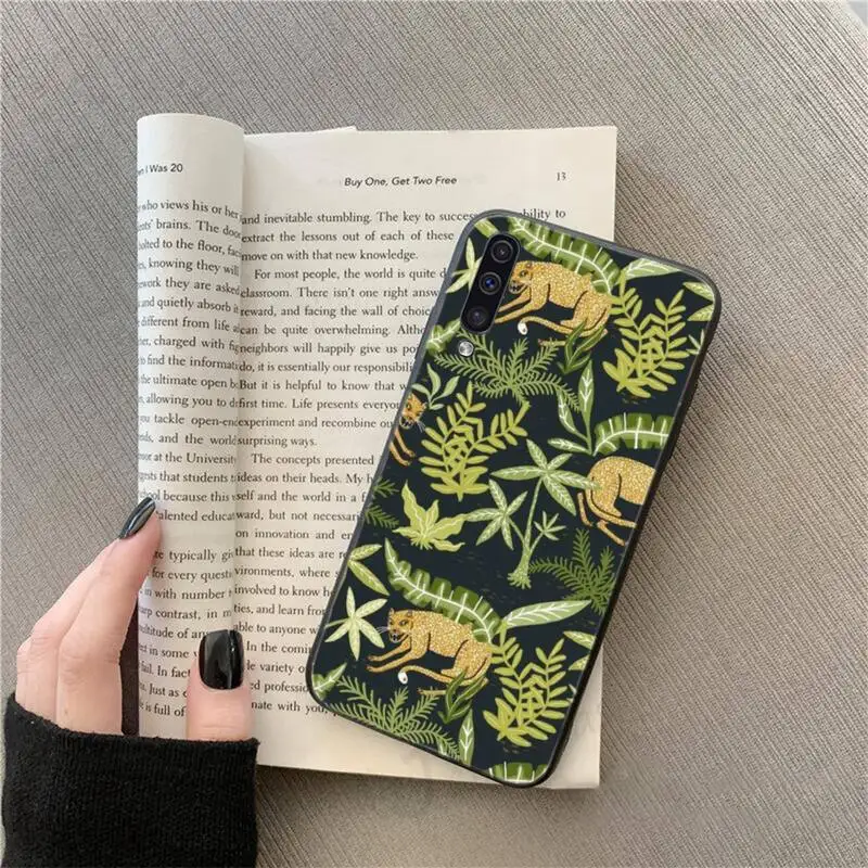 Tropical plant leaves pattern Phone Case For Samsung galaxy S 9 10 20 A 10 21 30 31 40 50 51 71 s note 20 j 4 2018 plus
Tropical plant leaves pattern Phone Case For Samsung galaxy S 9 10 20 A 10 21 30 31 40 50 51 71 s note 20 j 4 2018 plus