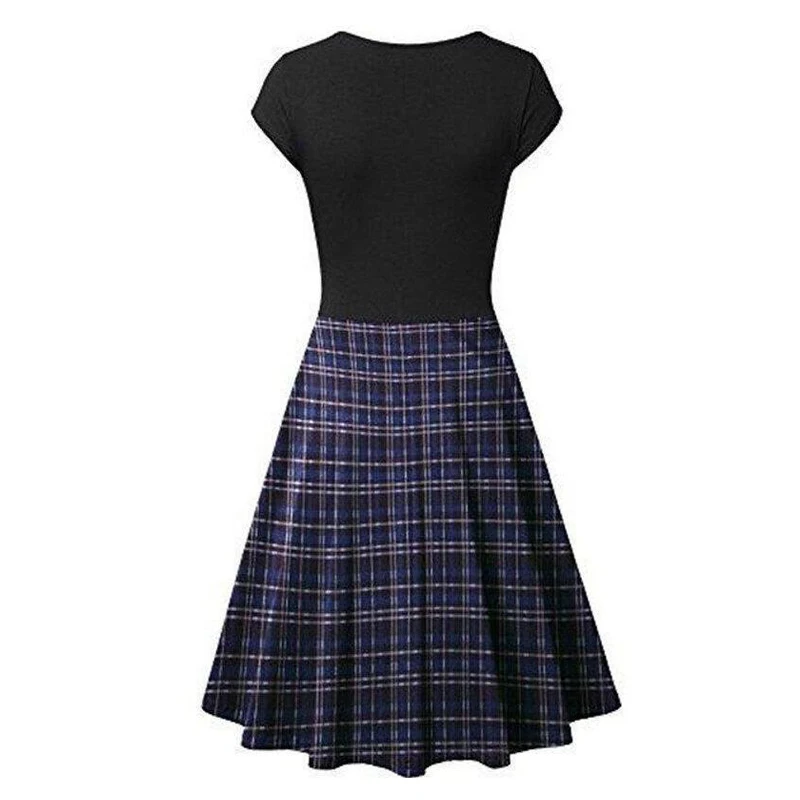 Summer Women Dress 2019 Casual V-neck Elegant Plaid Dress Female Short Sleeve A-Line Hepburn Streetwear Ladies Mini Short Dress
Summer Women Dress 2019 Casual V-neck Elegant Plaid Dress Female Short Sleeve A-Line Hepburn Streetwear Ladies Mini Short Dress