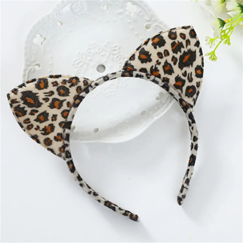 1pc New Fashion Women Cloth Short Plush Tiger Leopard Cat Ear Headband Hair Band Cosplay Party Hair Accessories Hair Band
1pc New Fashion Women Cloth Short Plush Tiger Leopard Cat Ear Headband Hair Band Cosplay Party Hair Accessories Hair Band