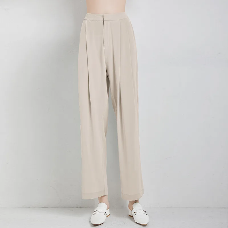 118 New silk wide leg pants in spring and summer 2021 women's high waist drop feeling relaxed straight pants long pants
118 New silk wide leg pants in spring and summer 2021 women's high waist drop feeling relaxed straight pants long pants