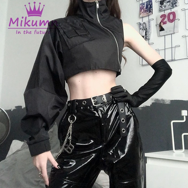 Harajuku Punk Style Vintage Turtleneck Asymetric Women Jacket One Shoulder Design Irregular Zipper Short Coats Streetwear
Harajuku Punk Style Vintage Turtleneck Asymetric Women Jacket One Shoulder Design Irregular Zipper Short Coats Streetwear