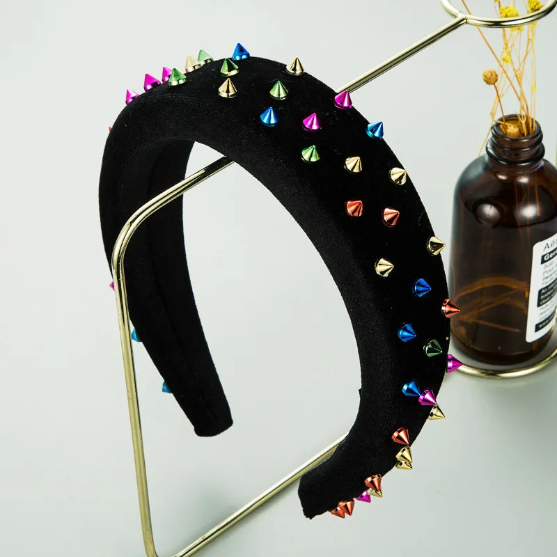 New Color Rivets Sponge Headband Women Hair Accessories Fashion ins Hairbands for Lady Boutique Head Jewelry Headwear
New Color Rivets Sponge Headband Women Hair Accessories Fashion ins Hairbands for Lady Boutique Head Jewelry Headwear