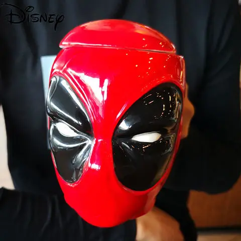 Disney ceramic mug cute cartoon iron man spiderman mug simple large capacity breakfast mug with lid milk mug 
Disney ceramic mug cute cartoon iron man spiderman mug simple large capacity breakfast mug with lid milk mug