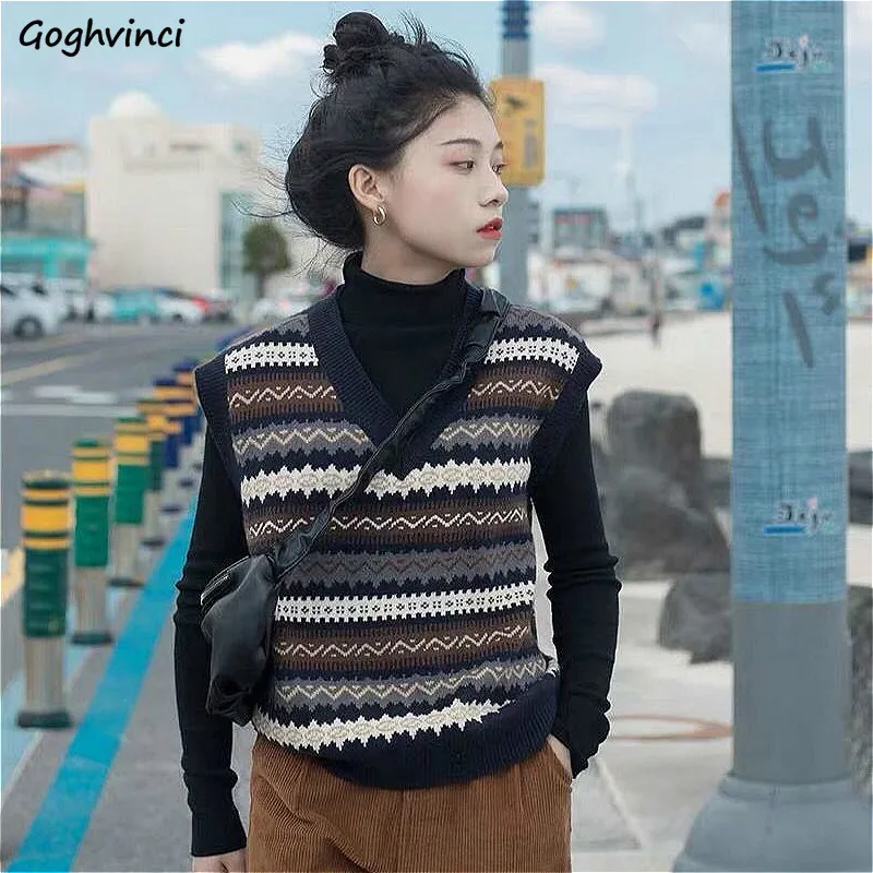 Sweater Vest Women V-neck Printed Ulzzang All-match Basic Sleeveless Sweaters Winter Autumn Fashion Female Vests Chic Leisure
Sweater Vest Women V-neck Printed Ulzzang All-match Basic Sleeveless Sweaters Winter Autumn Fashion Female Vests Chic Leisure