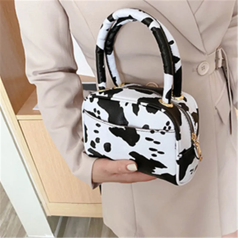 Cow pattern PU Leather Bags for Women 2021 Fashion Trend Crossbody Bags Lady Purses and Handbags Female Shoulder Simple Bag
Cow pattern PU Leather Bags for Women 2021 Fashion Trend Crossbody Bags Lady Purses and Handbags Female Shoulder Simple Bag