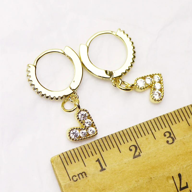 10 Pairs Fashion Zirconia V shape earrings Zircon Victory drop earrings fashion jewelry earrings women earrings 8269
10 Pairs Fashion Zirconia V shape earrings Zircon Victory drop earrings fashion jewelry earrings women earrings 8269