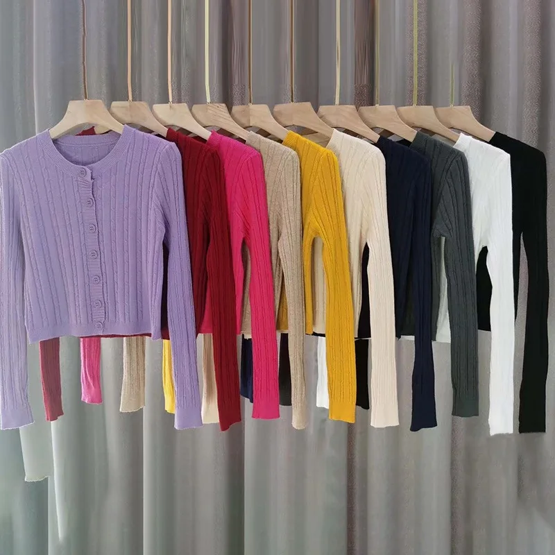 2021 Women Retro Round-neck Solid Color Sweater Comfortable Thick Long-sleeved Short Knitted Sweater
2021 Women Retro Round-neck Solid Color Sweater Comfortable Thick Long-sleeved Short Knitted Sweater