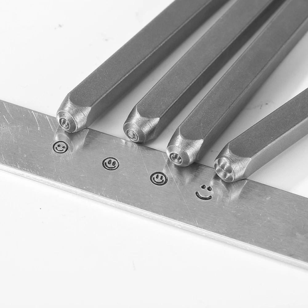 4/9pcs Jewelry Metal Stamps Set Love Heart-shaped Steel Leather Punch Working Tools for Jewelry Blank Bangle Stamping Mold Craft 
4/9pcs Jewelry Metal Stamps Set Love Heart-shaped Steel Leather Punch Working Tools for Jewelry Blank Bangle Stamping Mold Craft