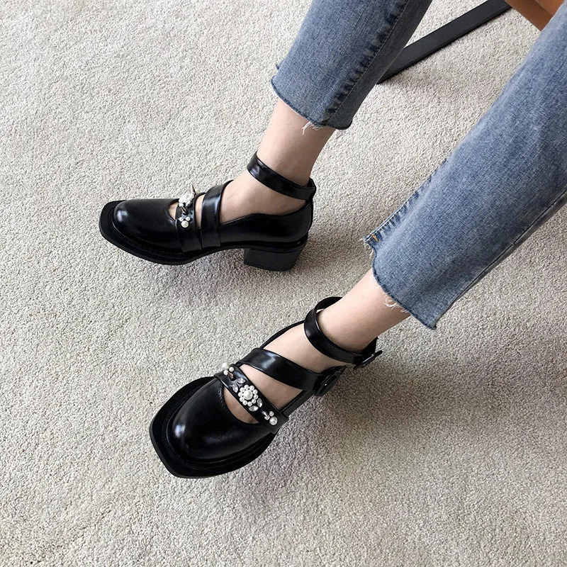 Retro Black Women Pumps Chunky Heel Gladiator Stiletto Crystal Straps Valentine Shoes Woman Summer Boots Zapatos Mujer
Retro Black Women Pumps Chunky Heel Gladiator Stiletto Crystal Straps Valentine Shoes Woman Summer Boots Zapatos Mujer