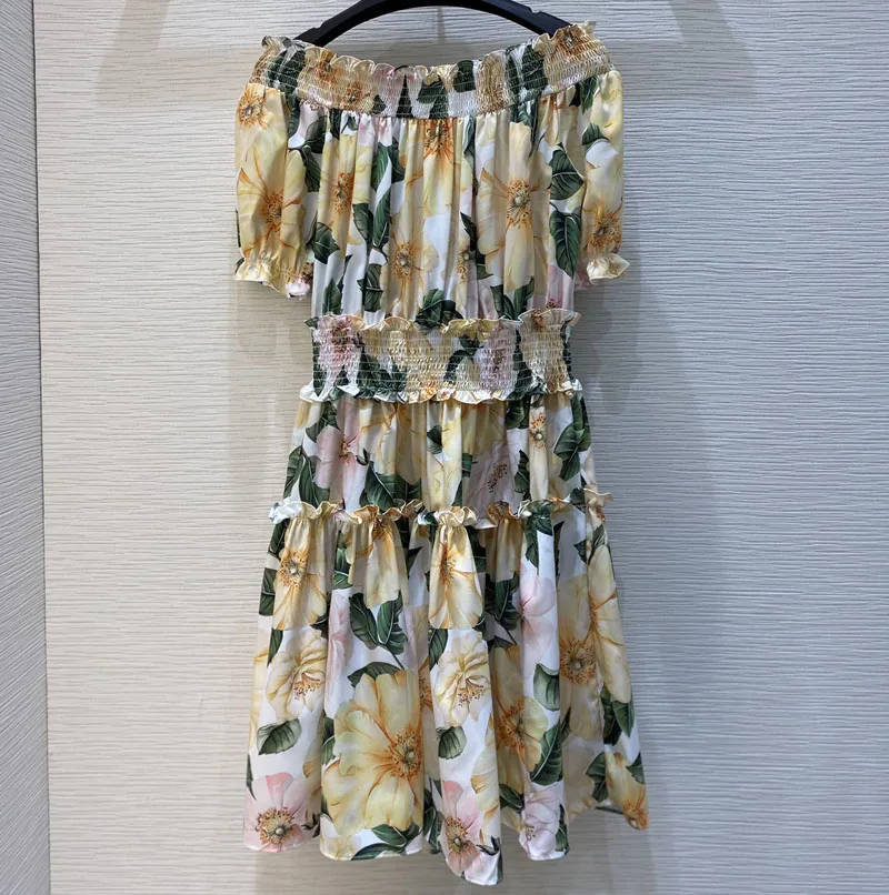 2021 runway summer women sexy slash neck floral printed short sleeve dresses elastic waist Bohemian holiday dress y390
2021 runway summer women sexy slash neck floral printed short sleeve dresses elastic waist Bohemian holiday dress y390