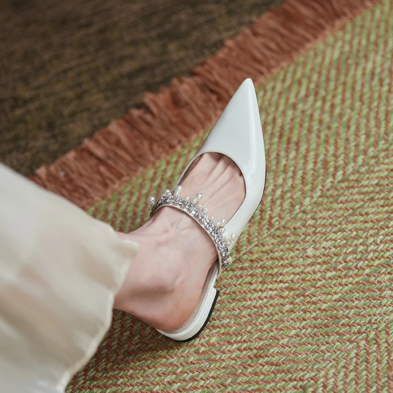 Women's Slippers natural leather 22-24.5cm length Women's summer shoes outdoor Pointed toe pearl decoration online celebrity
Women's Slippers natural leather 22-24.5cm length Women's summer shoes outdoor Pointed toe pearl decoration online celebrity